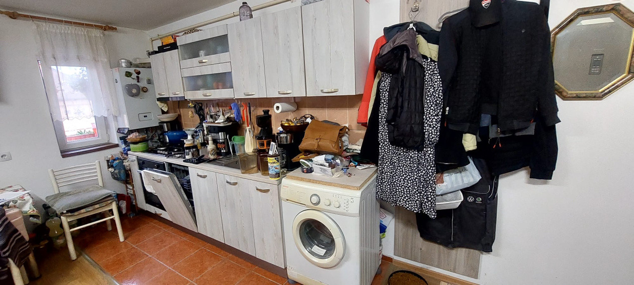 Apartament 2 camere suprafata utila 54mp, spre vanzare in Vasile Aaron 