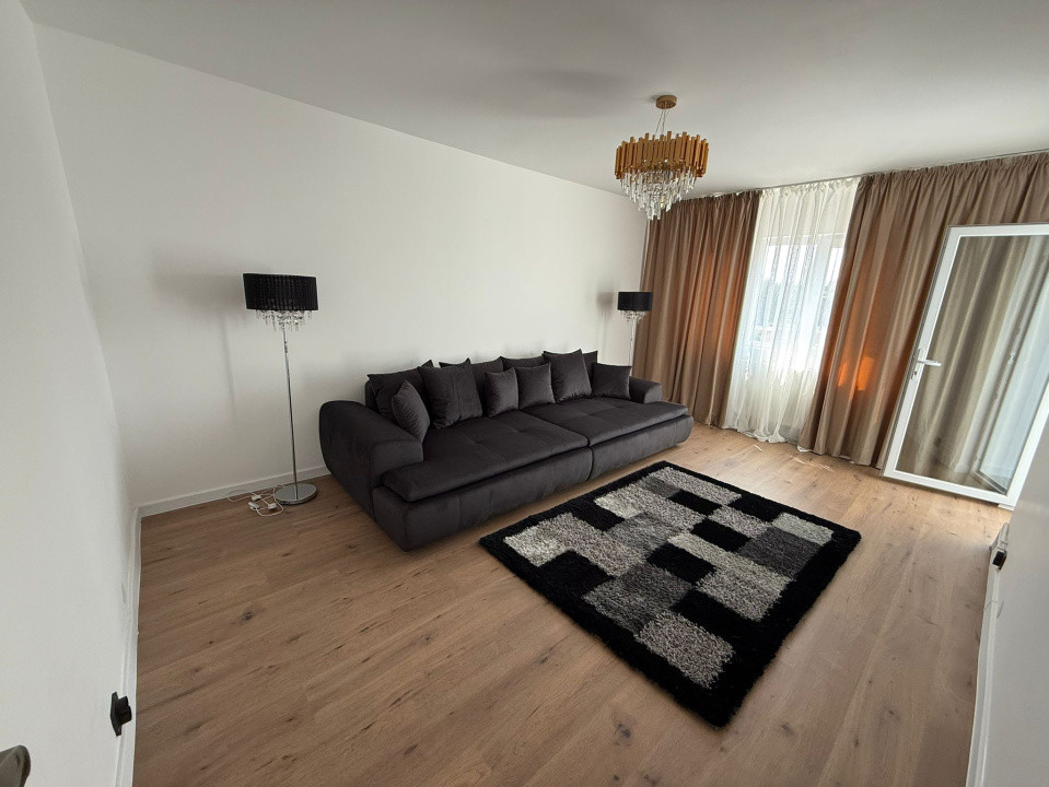 Apartament 3 camere, decomandat, 71mp, Rovine, zona Dezrobirii.