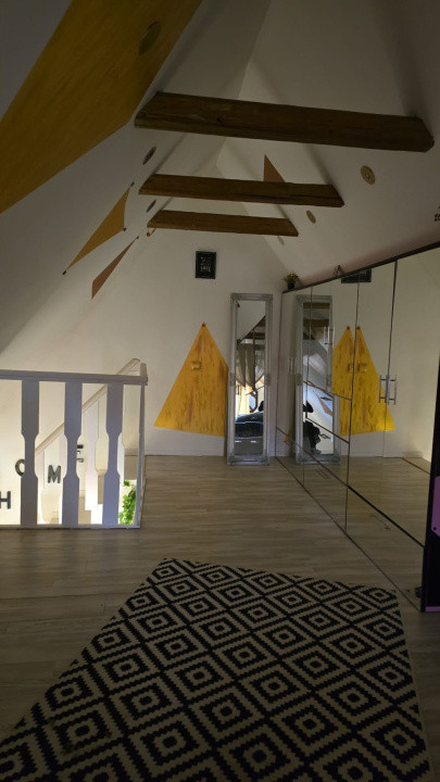 Casa 3 camere, 98 mp utili,  D+P+M, Turnisor  pretabil unui ideal cuplu!