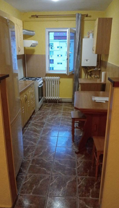 Apartament de închiriat, 3 camere, 68mp utili, zona Valea Aurie