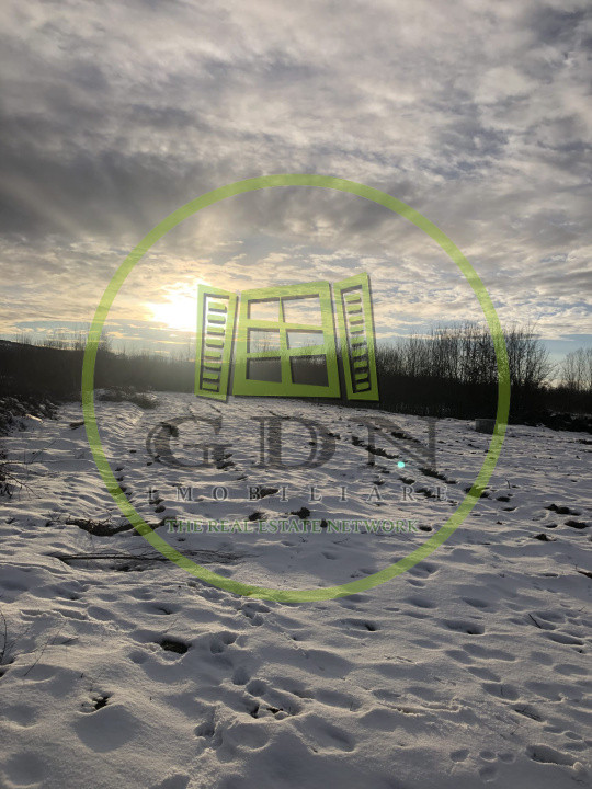 Teren intravilan | 2000 mp | de vânzare- Valea Avrigului