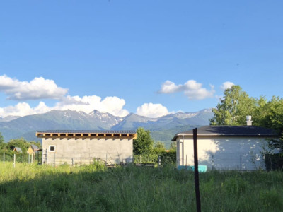 Teren intravilan | 2000 mp | de vânzare- Valea Avrigului