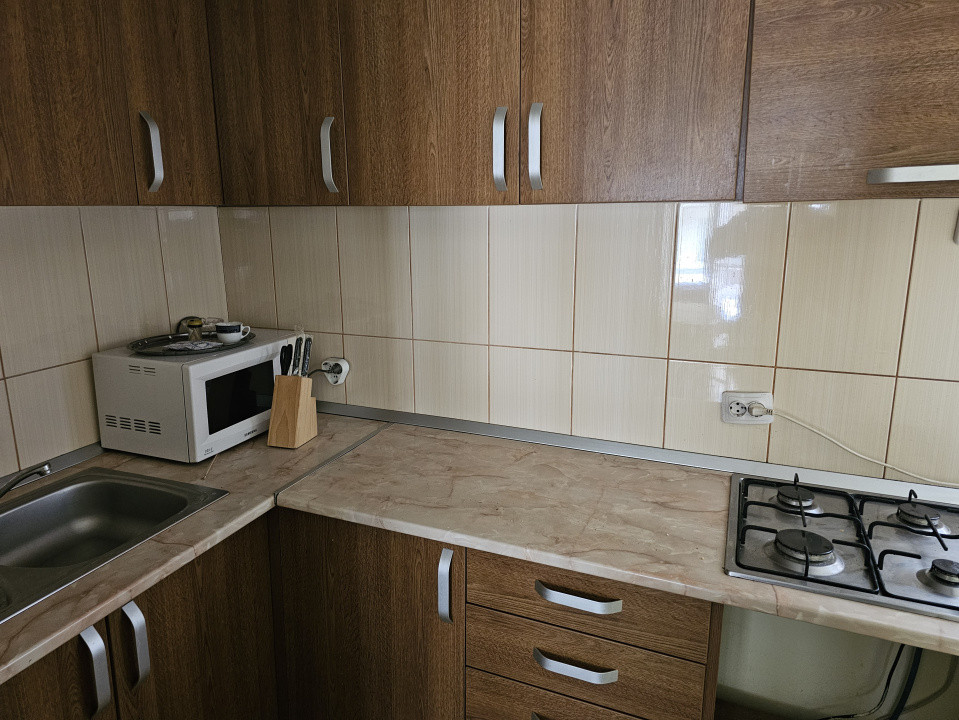 Casa vila cu 10 camere, loc Izbuc, Bihor