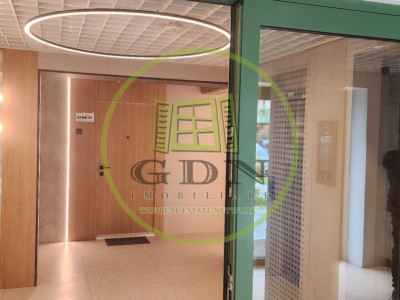 Locuință Modernă la Prima Închiriere – Mobilată Complet, Bloc cu Lift