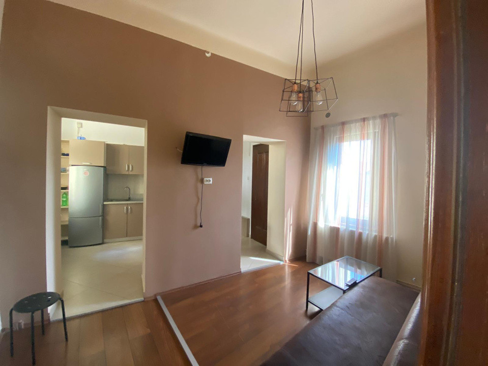 Apartament spațios 3 camere ultracentral