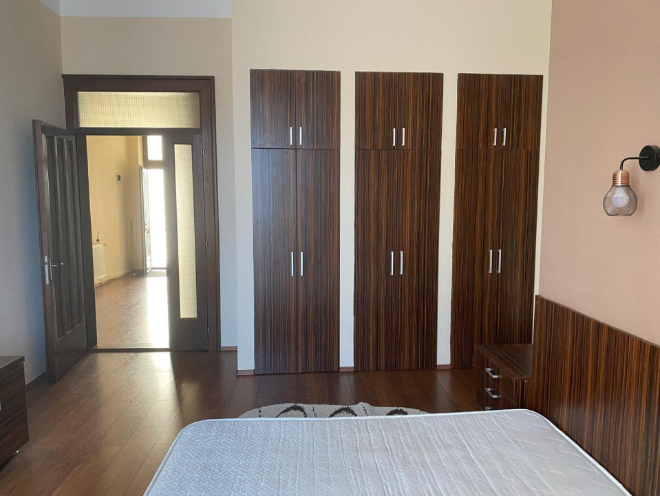 Apartament spațios 3 camere ultracentral