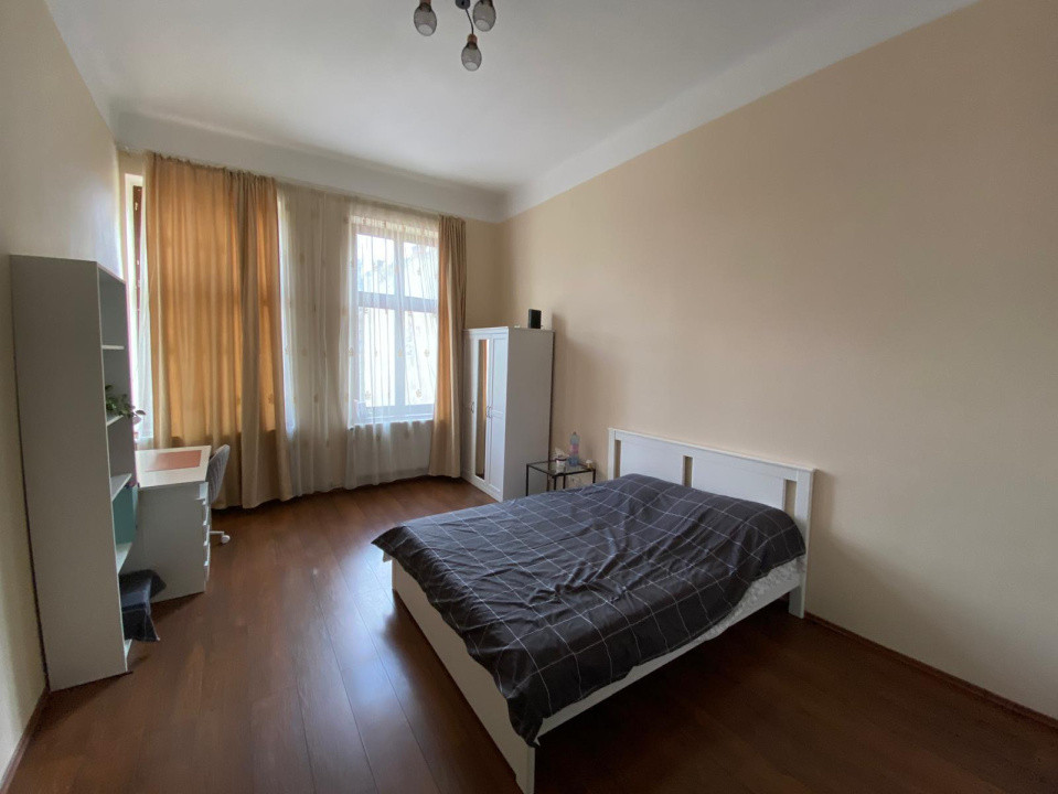Apartament spațios 3 camere ultracentral
