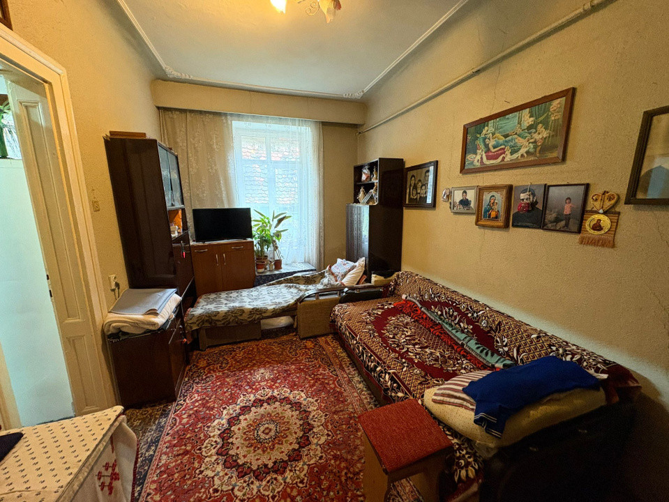 Apartament de vânzare 3 camere | 68 mp | Central