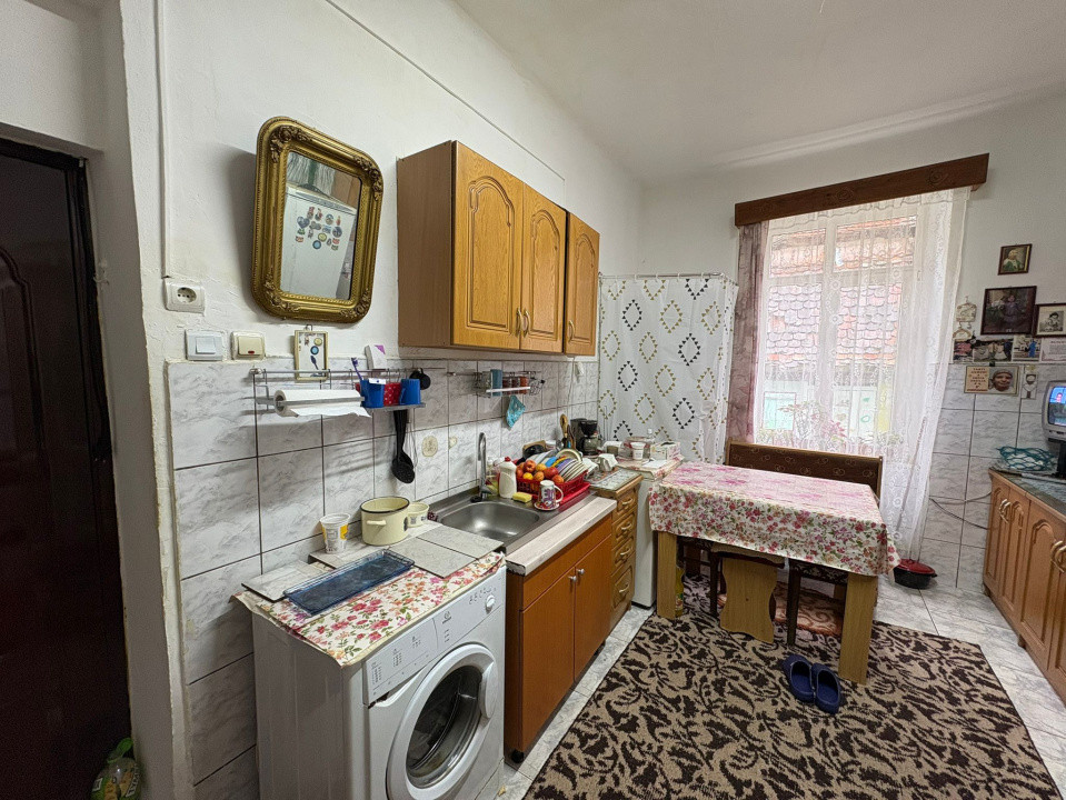 Apartament de vânzare 3 camere | 68 mp | Central
