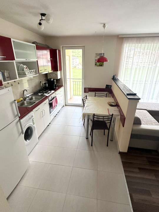 Apartament spatios de vanzare in Floresti!