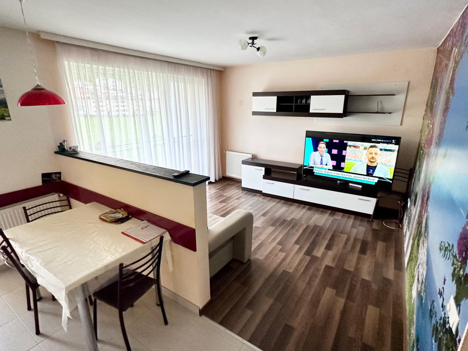 Apartament spatios de vanzare in Floresti!