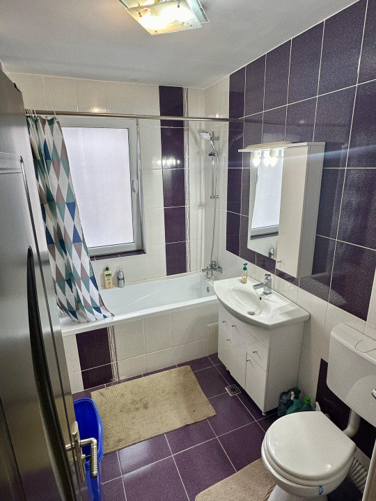Apartament spatios de vanzare in Floresti!