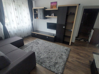 Apartament ultracentral ,etajul 1, zona English Park