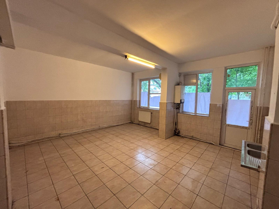 SPATIU COMERCIAL 