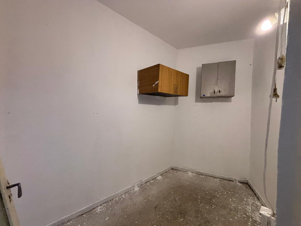 SPATIU COMERCIAL 