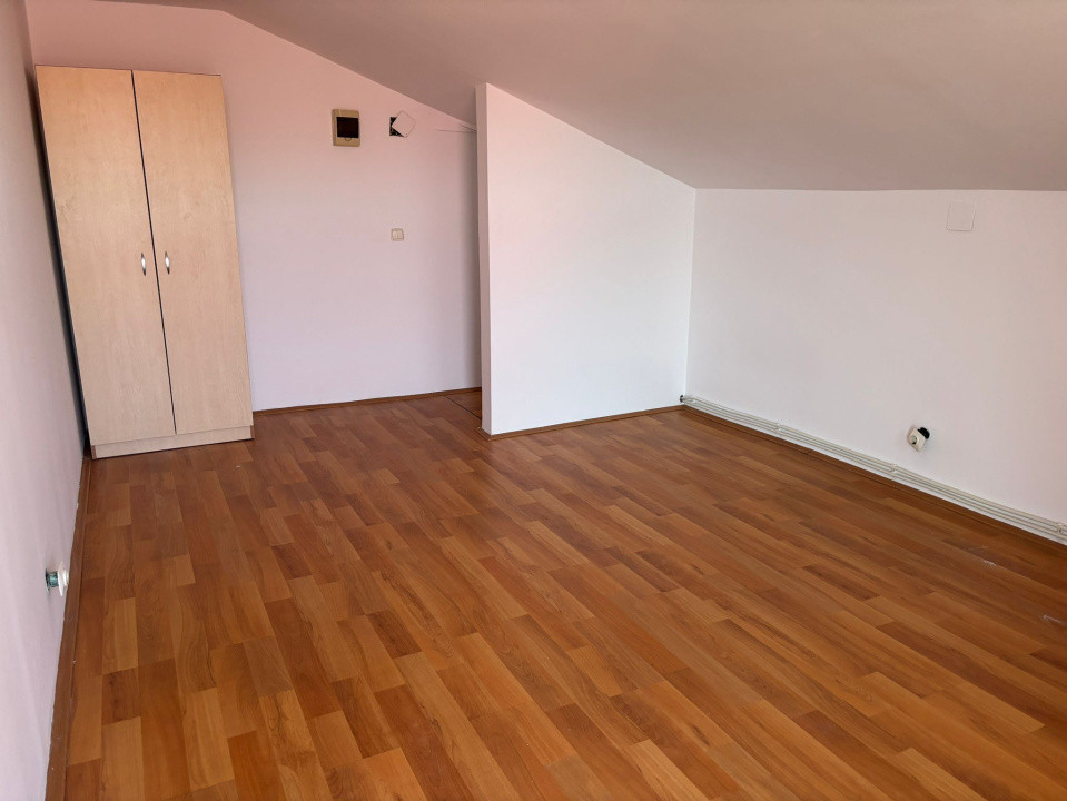 Oportunitate! Vânzare apart. cu 2+2 camere, etaj 3+M, Florești, 87000 Eur
