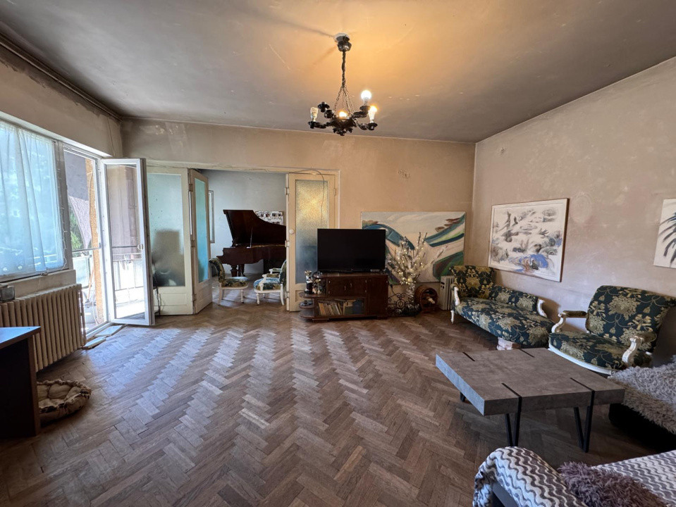 Ultracentral! Apartament cu 3 camere în vilă , Cluj-Napoca! 