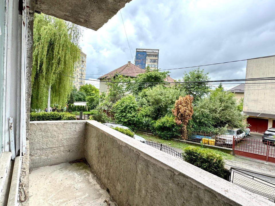 Apartament de vanzare la vila cu 4 apartamente - tip Casa P+2 cu garaj