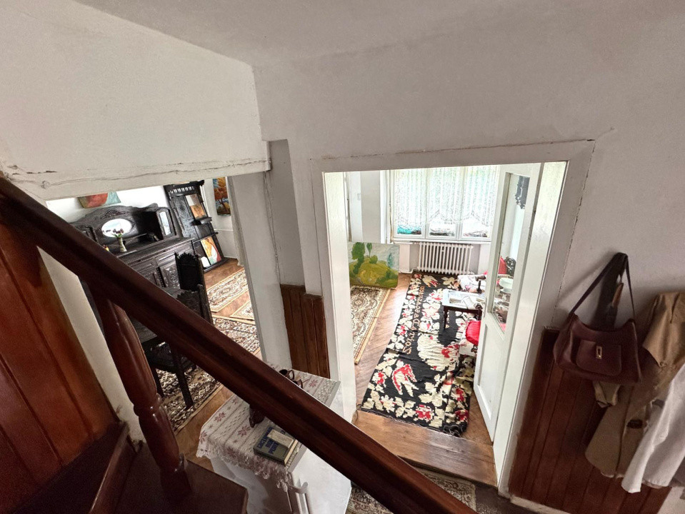 Apartament de vanzare la vila cu 4 apartamente - tip Casa P+2 cu garaj