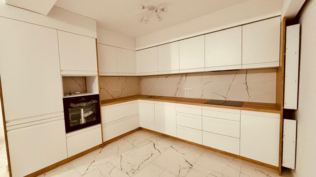 Apartament 3 camere de închiriat Bloc nou
