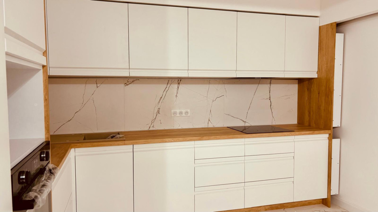 Apartament 3 camere de închiriat Bloc nou