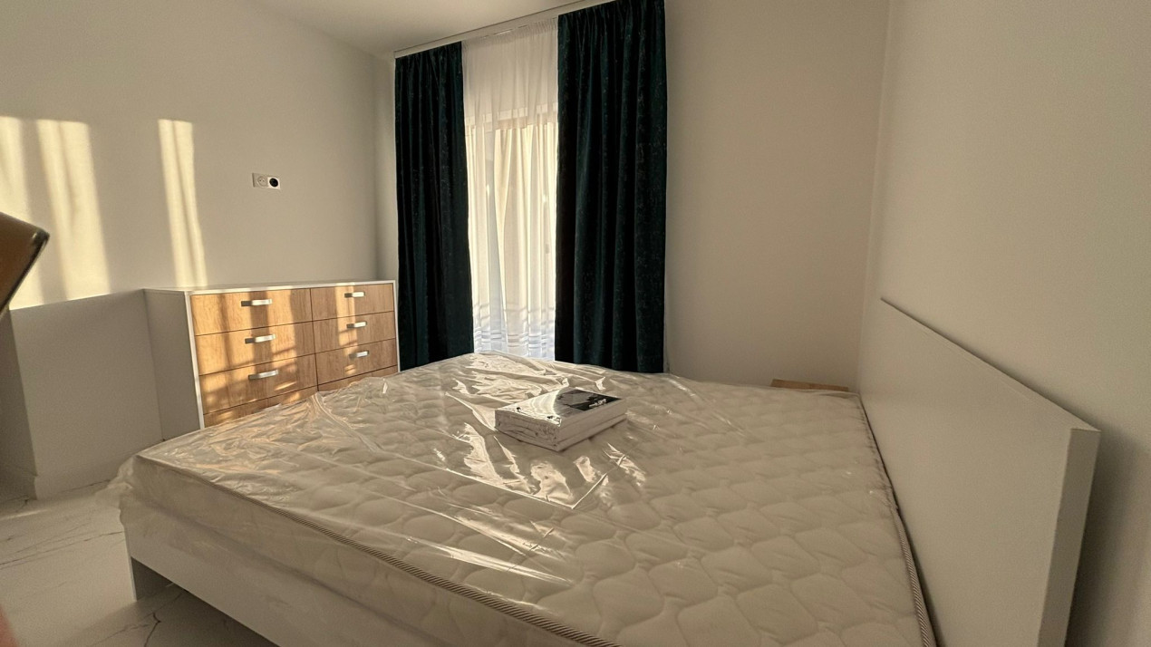 Apartament 3 camere de închiriat Bloc nou