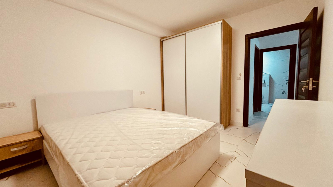 Apartament 3 camere de închiriat Bloc nou
