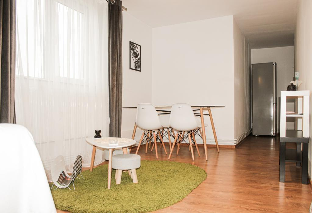 Apart. cu 2 camere, mobilat, 52 mp.! Preț avantajos! 115000 Eur. Mănăștur