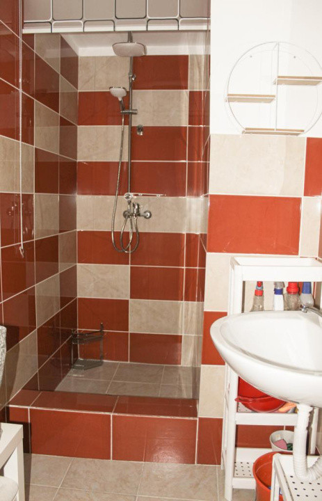 Apart. cu 2 camere, mobilat, 52 mp.! Preț avantajos! 115000 Eur. Mănăștur