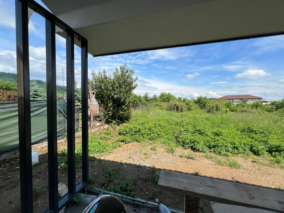 Casa cu 5 camere in Livada zona linistita