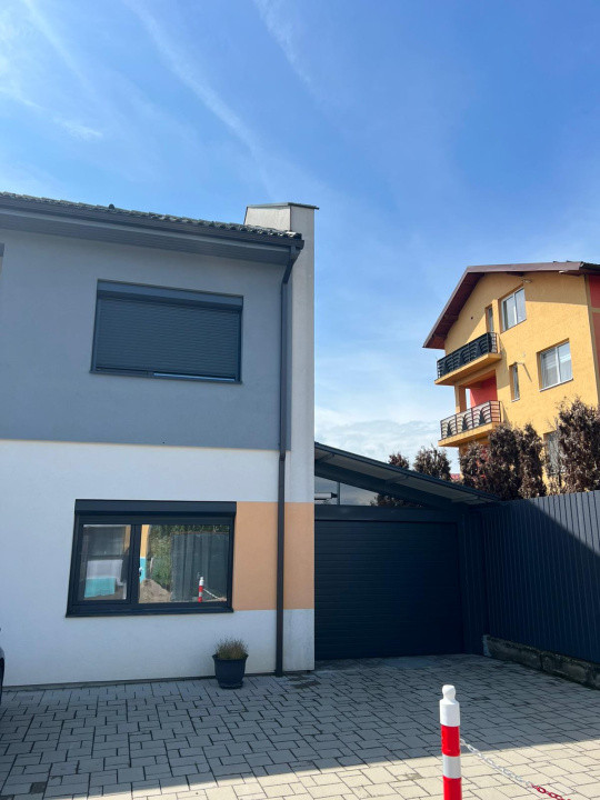 Casa cu 5 camere in Livada zona linistita