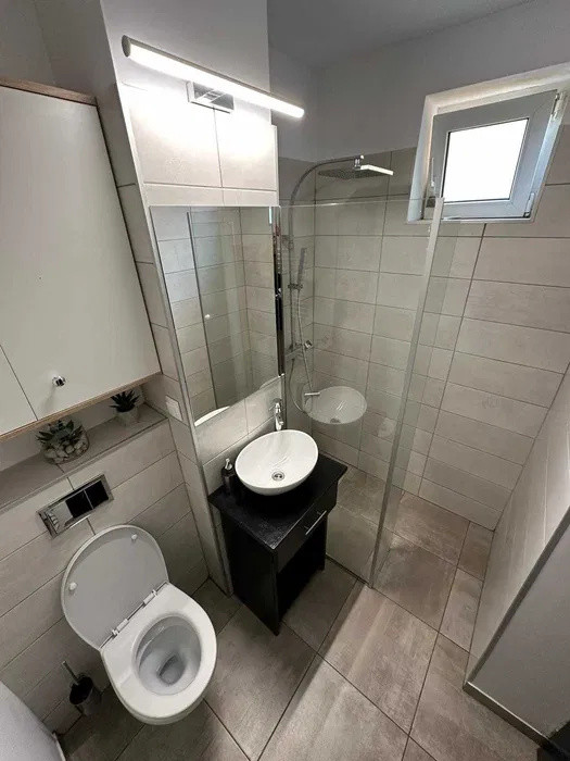 Apartament 2 camere decomandat, 53 mp, complet renovat 