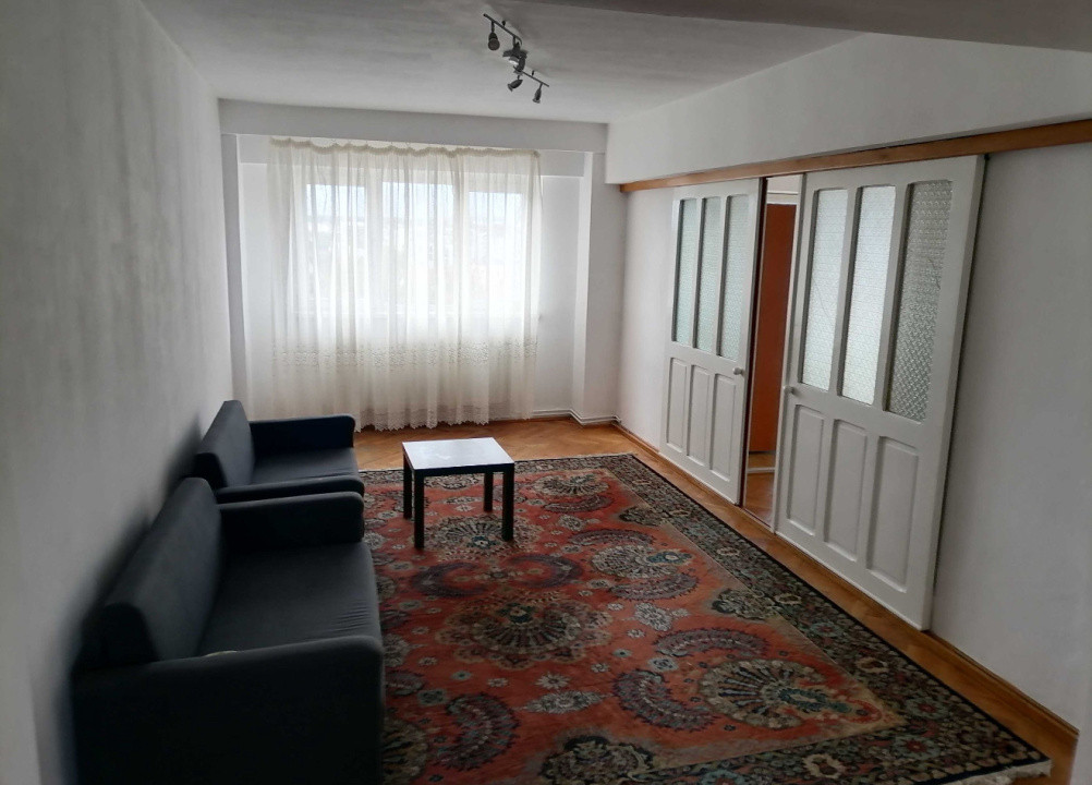Apartament de închiriat, 4 camere, 100mp utili, zona Calea Dumbravii