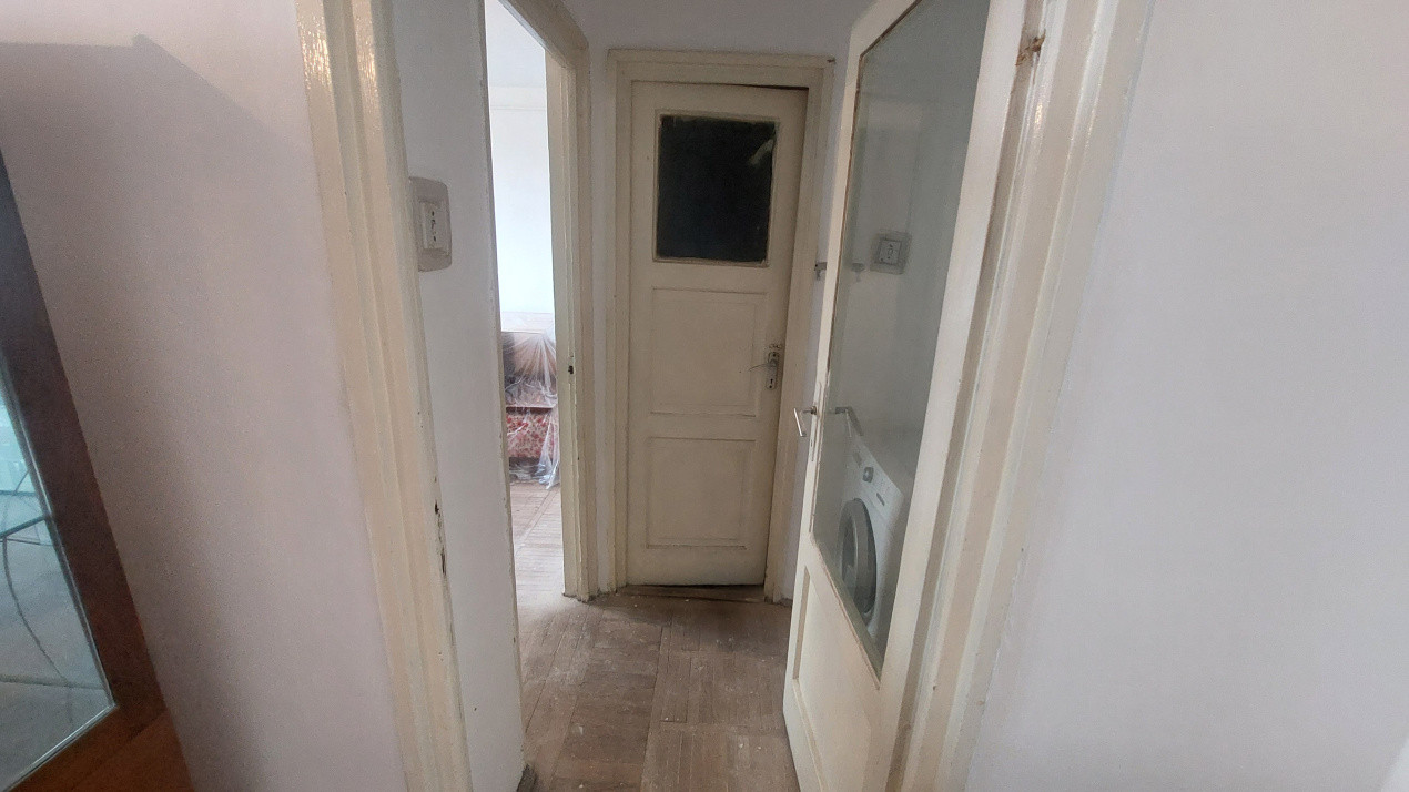 Apartament 3 camere semidecomandat, Nicolae Titulescu zona Fantasy Park