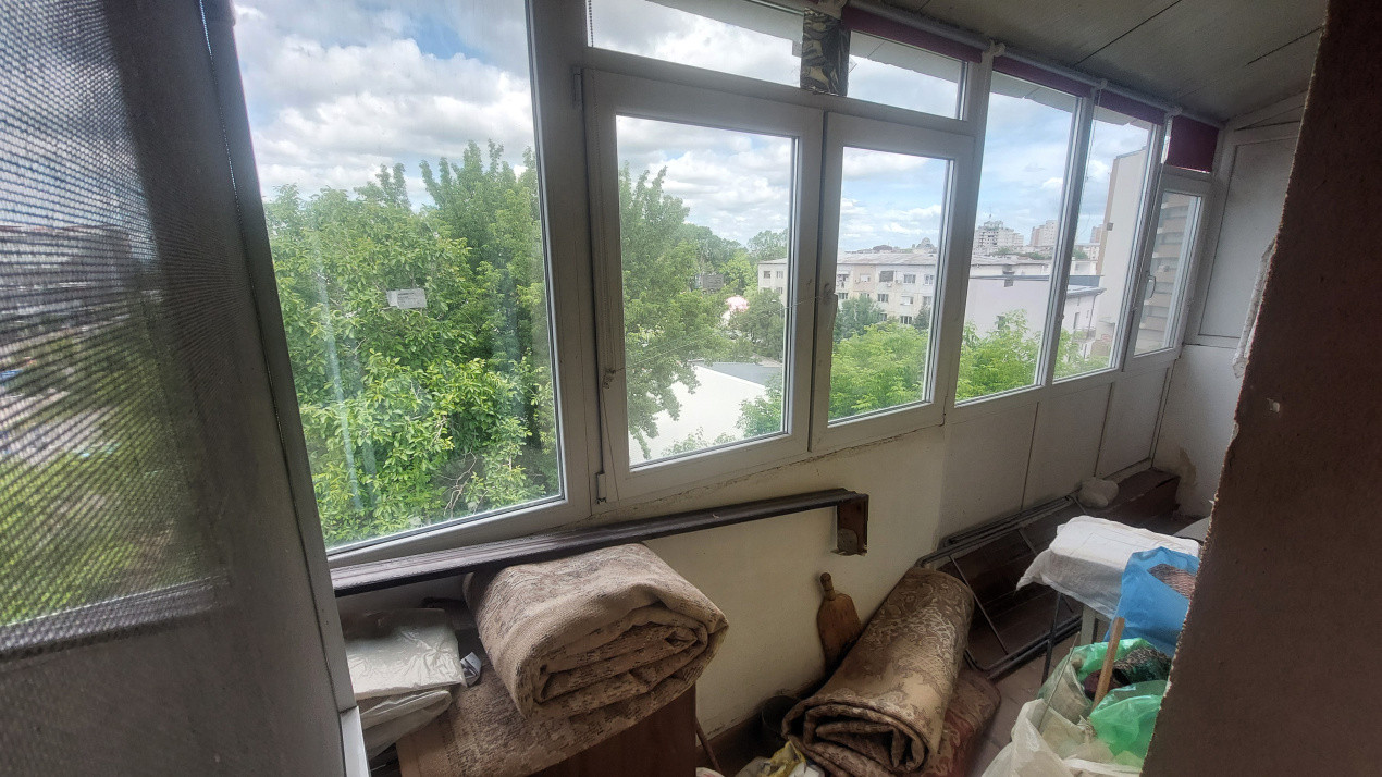 Apartament 3 camere semidecomandat, Nicolae Titulescu zona Fantasy Park