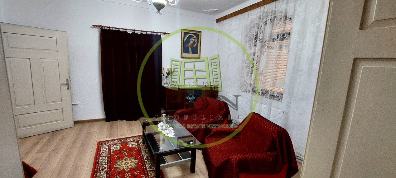 Vila cu 7 camere cu suprafata utila de 404mp spre vanzare in Seica Mare