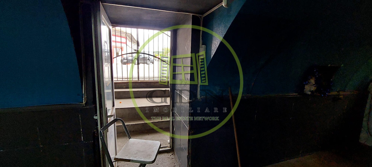 Vila cu 7 camere cu suprafata utila de 404mp spre vanzare in Seica Mare