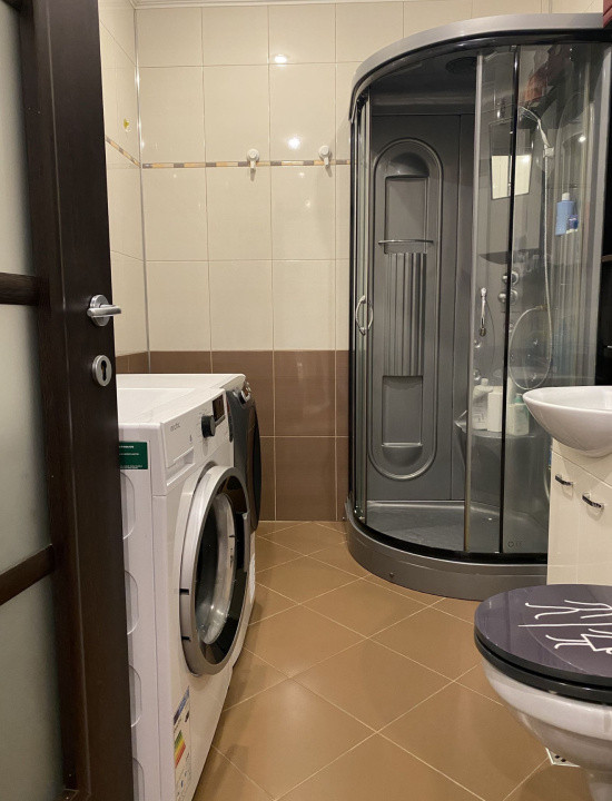 Apartament modern de închiriat, 55mp utili, zona Strand