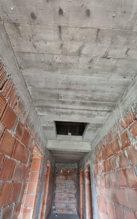 Casă de vânzare, 3 camere + garaj
