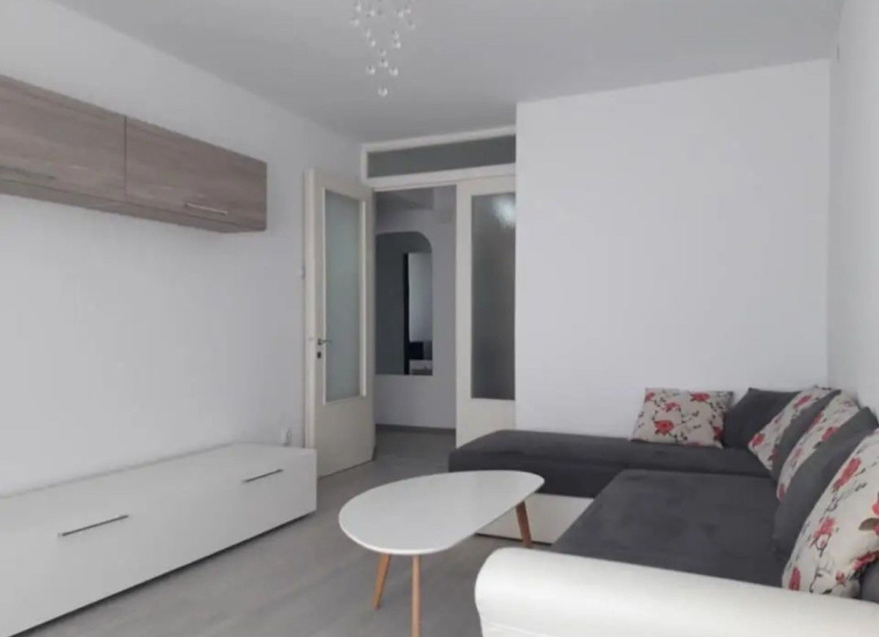 Apartament de închiriat, zona Ştrand, 50mp utili