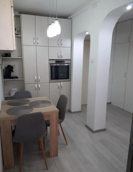 Apartament de închiriat, zona Ştrand, 50mp utili