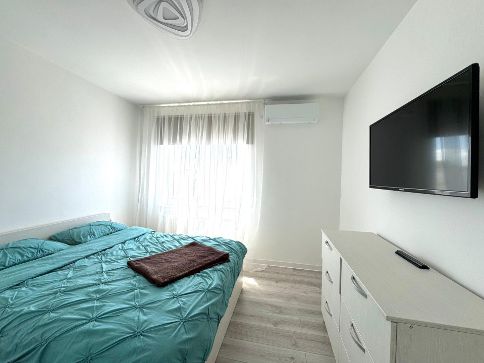 Ultracentral - de inchiriat apartament cu 3 camere - Piata Revolutiei