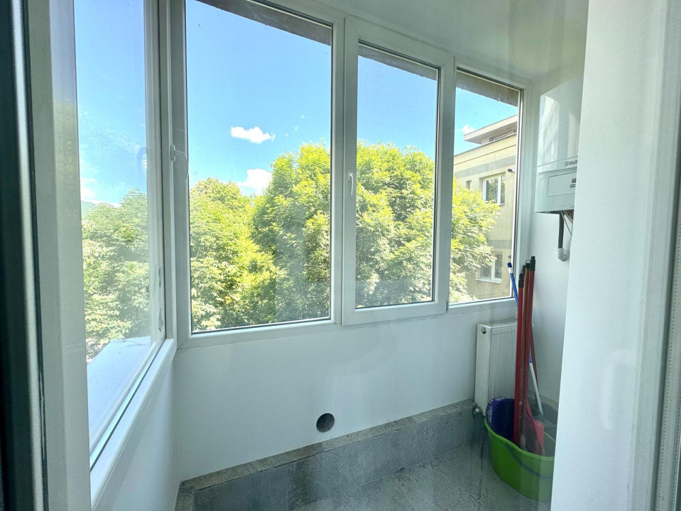 Ultracentral - de inchiriat apartament cu 3 camere - Piata Revolutiei