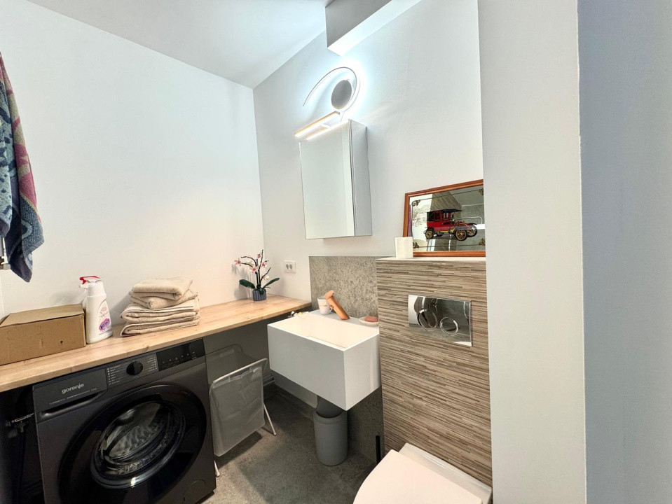 Ultracentral - de inchiriat apartament cu 3 camere - Piata Revolutiei