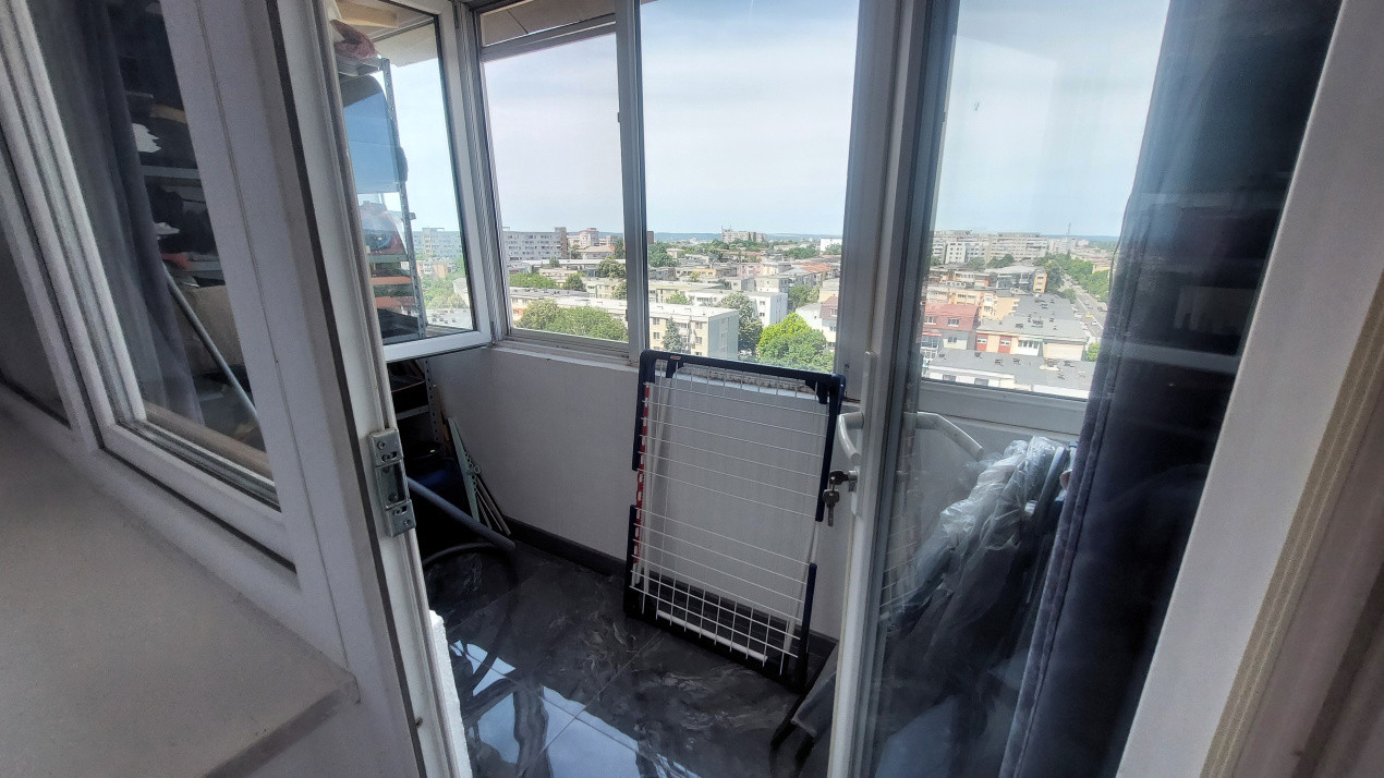 Apartament doua camere decomandat, etajul 10, Brazda zona Guliver