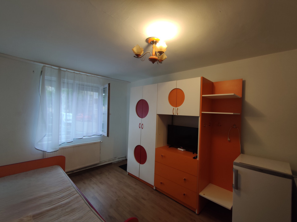 Garsonieră, 24mp utili, parter, str Sovata 23, zona Decebal