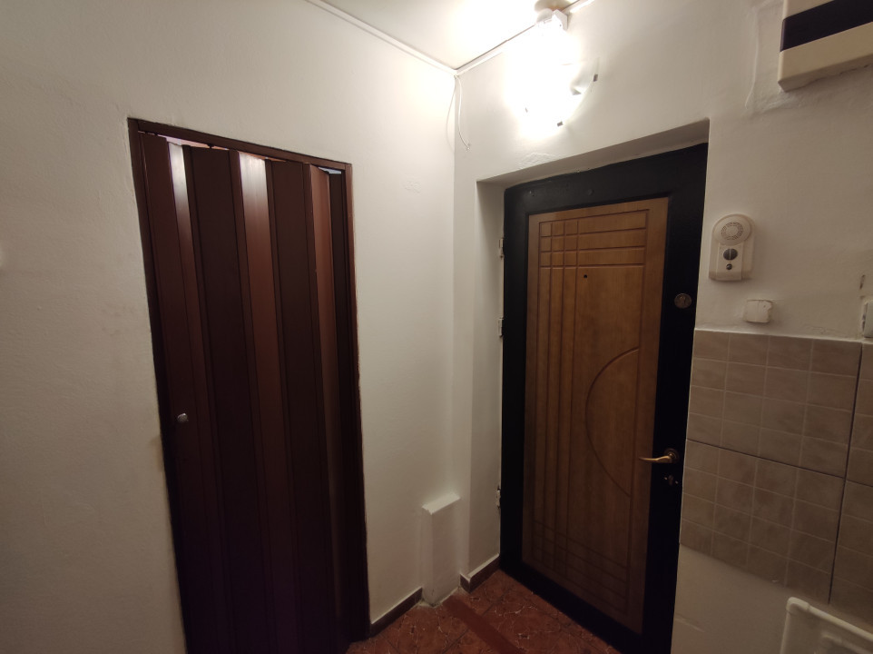 Garsonieră, 24mp utili, parter, str Sovata 23, zona Decebal