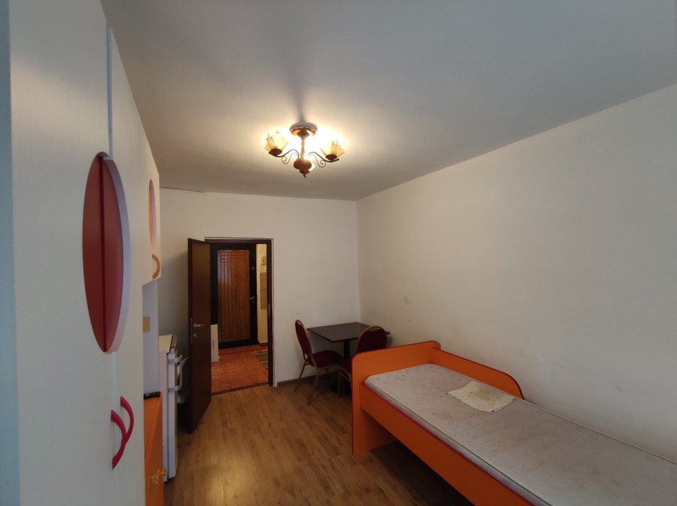 Garsonieră, 24mp utili, parter, str Sovata 23, zona Decebal