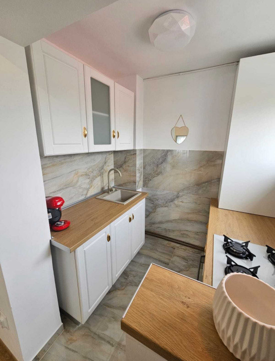 Apartament de vânzare, 32mp utili, zona Lacul lui Binder, recent renovat
