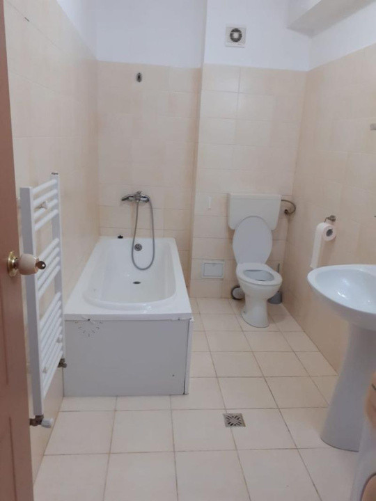 Oportunitate! Apartament cu  2 camere, 56 mp.,Baciu, 87000 Eur